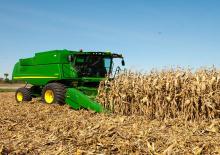 Combine agricole John Deere S550 