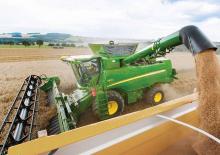 Combine agricole John Deere T 670 i HM