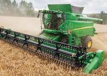 Combine agricole John Deere T 670