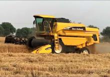 Combine agricole Ford-NH TC 56