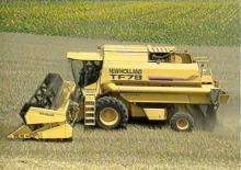Combine agricole New Holland TF 76 E Plus