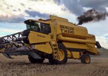 Combine agricole New Holland TX 66 CC 1L