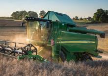 Combine agricole John Deere W 540 HM