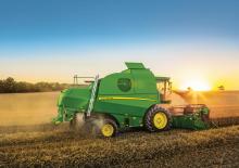 Combine agricole John Deere W440