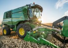 Combine agricole John Deere W550
