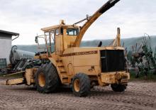Combine de recoltat furaje 2-WD Ford-NH 2205