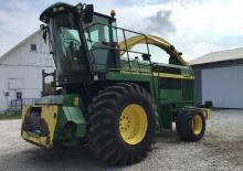 Combine de recoltat furaje 2-WD John Deere 6650