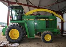 Combine de recoltat furaje 2-WD John Deere 6710