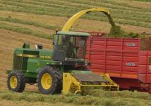 Combine de recoltat furaje 2-WD John Deere 6810