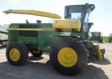 Combine de recoltat furaje 2-WD John Deere 6850
