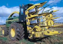 Combine de recoltat furaje 2-WD John Deere 6950