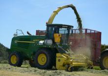 Combine de recoltat furaje 2-WD John Deere 7500
