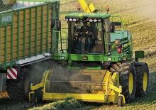 Combine de recoltat furaje 2-WD John Deere 7550