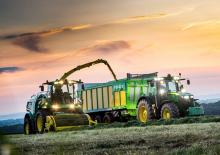 Combine de recoltat furaje 2-WD John Deere 8400