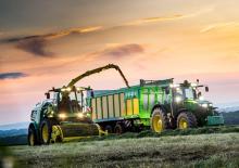 Combine de recoltat furaje 2-WD John Deere 8600