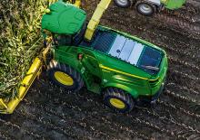 Combine de recoltat furaje 2-WD John Deere 8800