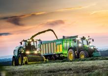 Combine de recoltat furaje 2-WD John Deere 8800