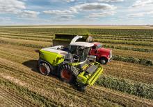 Combine de recoltat furaje 2-WD Claas Jaguar 900