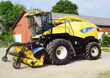 Combine de recoltat furaje 4-WD New Holland FR 9050