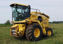 Combine de recoltat furaje 4-WD New Holland FX 58