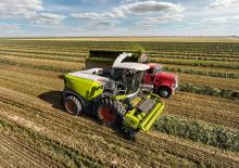 Combine de recoltat furaje 4-WD Claas Jaguar 850