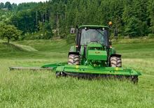 Cositori cu discuri atașate pe față, cu tambur de condiționare John Deere 228