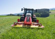 Cositori cu discuri atașate pe față, cu tambur de condiționare Pöttinger Novacat 261 Alpha Motion RC
