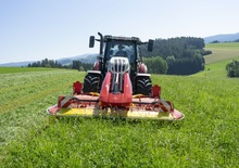 Cositori cu discuri atașate pe față, cu tambur de condiționare Pöttinger Novacat 351 Alpha Motion RC