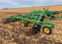 Cultivatoare John Deere 2630