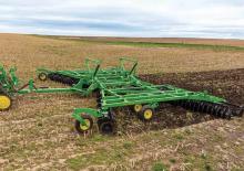 Cultivatoare John Deere 2633