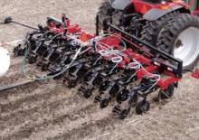 Distribuitoare de îngrășăminte Case IH Nutri-Tiller 5310 16-ROW