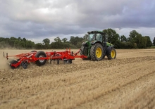 Cultivatoare Kuhn Performer 3000 NSH 