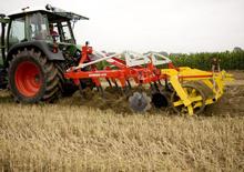 Cultivatoare Pöttinger Synkro 3030