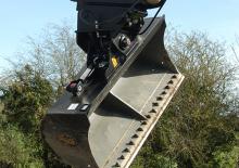 Cupe excavator Geith AT29-1800