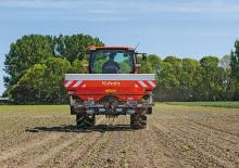 Distribuitoare de îngrășăminte Kubota DSX 2150 hydr 