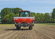 Distribuitoare de îngrășăminte Kubota DSX 2550 hydr 
