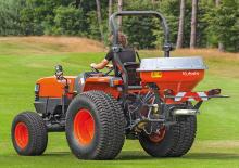 Distribuitoare de îngrășăminte Kubota VS330