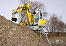 Excavatoare mobile Menzi M220