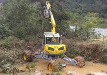 Excavatoare mobile Menzi M325
