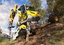 Excavatoare mobile Menzi M335