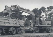 Excavatoare pe roți Caterpillar 224B
