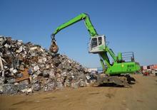 Excavatoare pe roți Sennebogen 825 M