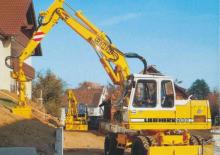 Excavatoare pe roți Liebherr A 900