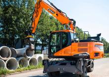 Excavatoare pe roți Develon DX140W-7 