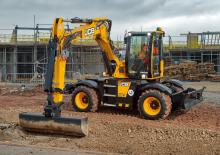 Excavatoare pe roți JCB Hydradig 110W