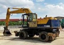 Excavatoare pe roți Komatsu PW210-1