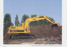 Excavatoare pe șenile Caterpillar 215LC