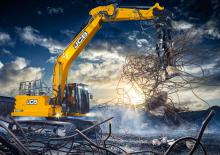 Excavatoare pe șenile JCB 220X LR