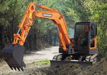 Excavatoare pe șenile Doosan DX 80 R