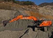 Excavatoare pe șenile Develon DX260LC-9